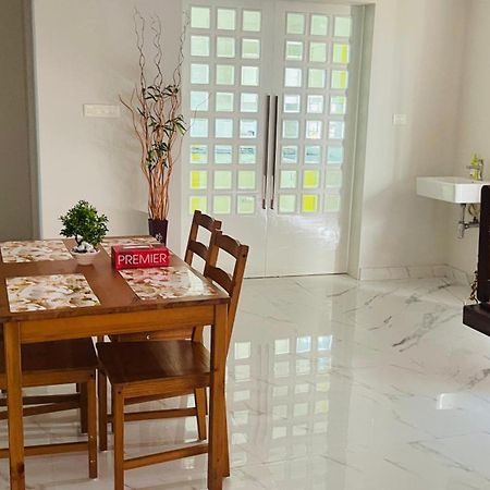 Rajamandiram 3Bhk Ac Apartment In Trivandrum Central Thiruvananthapuram Ngoại thất bức ảnh